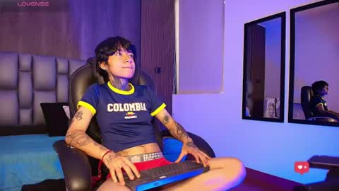 Juls online show from June 11, 2026, 6:50 pm