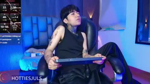 Juls online show from July 28, 2026, 8:52 pm