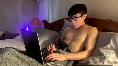 hottiewithabody101 online show from May 11, 2026, 2:45 pm