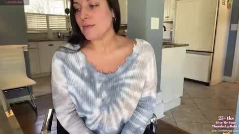 --- Dana May online show from November 14, 2025, 6:39 pm