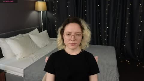 Kori online show from April 11, 2026, 7:45 am