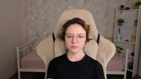 Kori online show from May 4, 2026, 5:36 am
