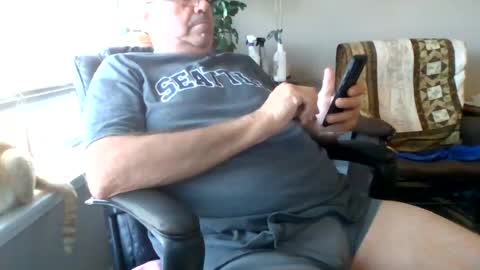 Hottop 1981 online show from July 27, 2026, 12:39 am