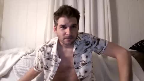 Snapshot of hottyaaron chatting on March 25, 2026, 1:22 am hottyaaron online show from March 25, 2026, 1:22 am
