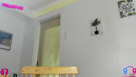 Snapshot of hottycrishinaxx chatting on January 18, 2025, 2:36 am crishinahotty online show from January 18, 2025, 2:36 am