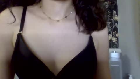 Snapshot of hotwinterxx chatting on March 5, 2025, 12:49 am Hotwixx online show from March 5, 2025, 12:49 am