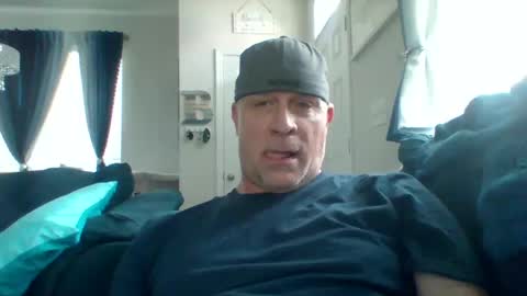 Snapshot of hotyummycock69 chatting on September 27, 2025, 2:33 pm hotyummycock69 online show from September 27, 2025, 2:33 pm