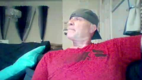 Snapshot of hotyummycock69 chatting on October 1, 2025, 2:39 am hotyummycock69 online show from October 1, 2025, 2:39 am