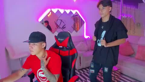 Snapshot of houseofwarrios chatting on November 18, 2025, 4:06 am we are Harry Jersi pablo and our mod talco online show from November 18, 2025, 4:06 am