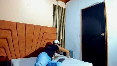 Snapshot of howar_01 chatting on October 27, 2025, 9:19 pm howar_01 online show from October 27, 2025, 9:19 pm