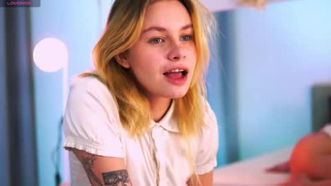 Snapshot of howimeturmum chatting on February 18, 2025, 10:38 am ash. see u on sunday online show from February 18, 2025, 10:38 am