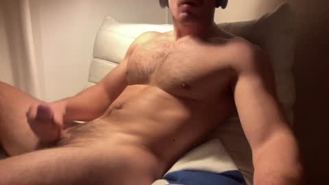 Snapshot of howtoorgasm chatting on January 4, 2025, 10:13 pm Howtoo online show from January 4, 2025, 10:13 pm