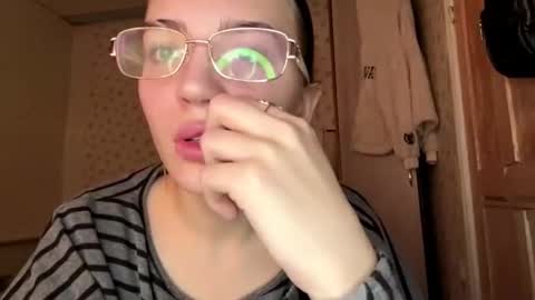 hsiuscherich online show from January 9, 2026, 11:02 am