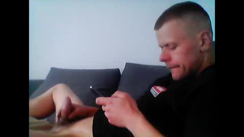 hubikush22 online show from February 6, 2026, 4:21 pm