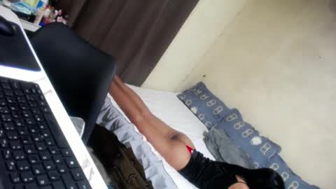 Snapshot of hugcock69_precious chatting on February 13, 2025, 3:24 pm Precious online show from February 13, 2025, 3:24 pm