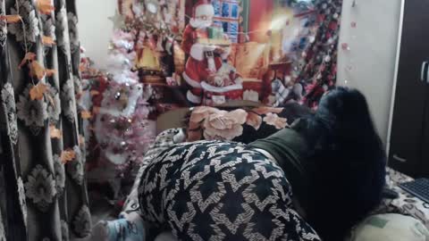 Snapshot of hugeassdevil chatting on January 31, 2025, 6:36 pm hugeassdevil online show from January 31, 2025, 6:36 pm