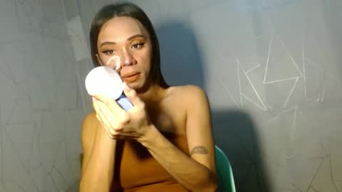 Snapshot of hugecock_caraxx chatting on June 6, 2026, 10:14 pm Cara online show from June 6, 2026, 10:14 pm