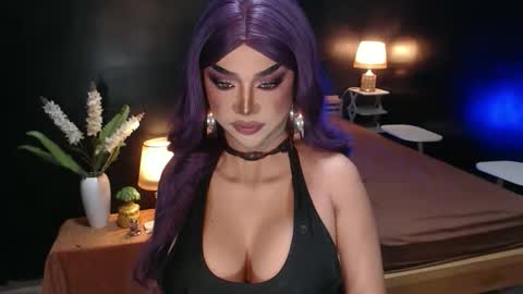 Christine online show from April 10, 2026, 1:16 pm