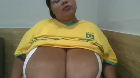 LUCYSANX online show from February 27, 2026, 5:57 pm