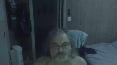 lonely huggy bear online show from March 31, 2026, 11:43 am