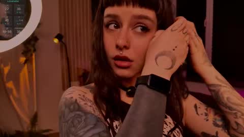 Snapshot of hugme_ chatting on February 21, 2026, 5:03 pm Mika online show from February 21, 2026, 5:03 pm