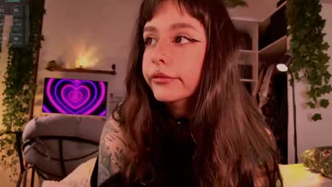 Snapshot of hugme_ chatting on March 27, 2026, 3:45 pm Mika online show from March 27, 2026, 3:45 pm