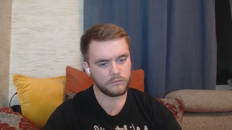 Hugo online show from December 8, 2024, 8:15 pm