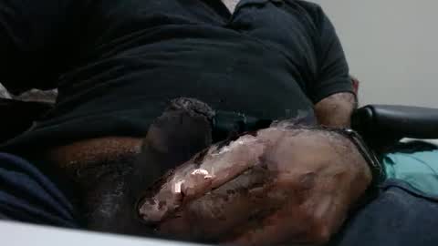 HunkyLover online show from January 9, 2026, 11:13 am