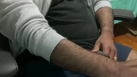 HunkyLover online show from March 27, 2026, 8:37 am