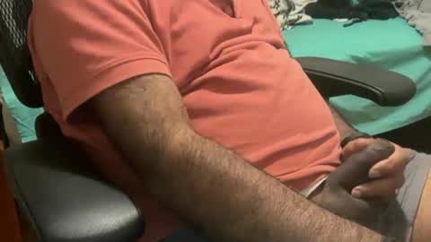 Snapshot of hugo_bulls chatting on April 23, 2026, 12:26 pm HunkyLover online show from April 23, 2026, 12:26 pm