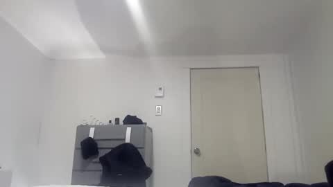 HugoBergeron82 online show from December 29, 2024, 7:50 am