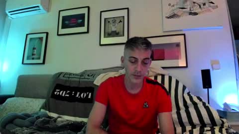 Snapshot of hugolandcam chatting on December 6, 2024, 8:40 pm Hugo online show from December 6, 2024, 8:40 pm