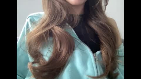 Snapshot of hugsandkissess chatting on November 4, 2025, 8:57 am hugsandkissess online show from November 4, 2025, 8:57 am