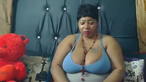 Snapshot of humongoustitss500929 chatting on September 13, 2025, 3:34 pm humongoustitss500929 online show from September 13, 2025, 3:34 pm