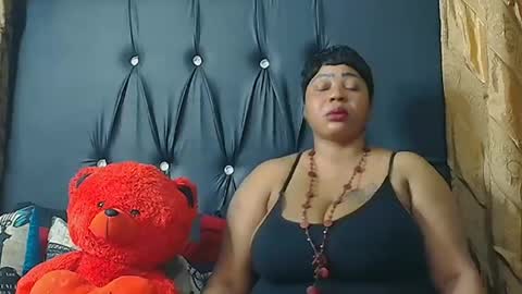 Snapshot of humongoustitss500929 chatting on September 17, 2025, 4:08 pm humongoustitss500929 online show from September 17, 2025, 4:08 pm