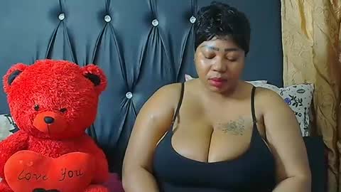 Snapshot of humongoustitss500929 chatting on September 28, 2025, 2:33 pm humongoustitss500929 online show from September 28, 2025, 2:33 pm