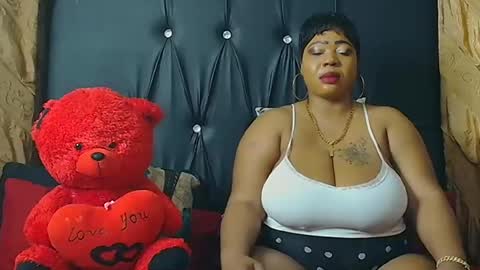 Snapshot of humongoustitss500929 chatting on October 4, 2025, 4:27 pm humongoustitss500929 online show from October 4, 2025, 4:27 pm