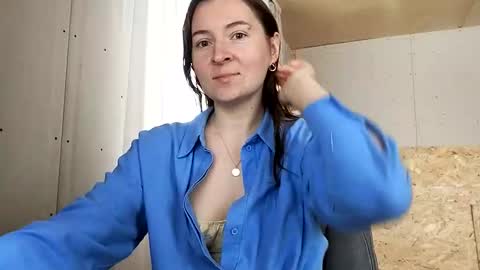 HumpyGrey online show from November 17, 2025, 8:20 am