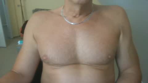 hundeleine online show from July 2, 2026, 1:50 pm