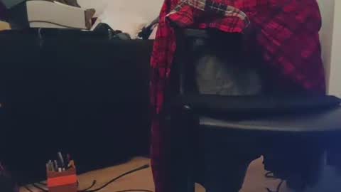 Snapshot of hungandthicksteven chatting on April 12, 2026, 2:55 pm stevenishung online show from April 12, 2026, 2:55 pm