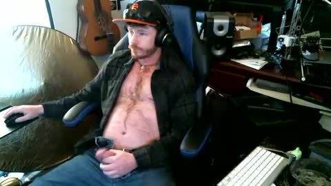 HungGinger4U online show from January 21, 2025, 8:11 pm