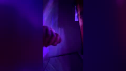 hungherowithoutacape online show from June 24, 2026, 4:33 am