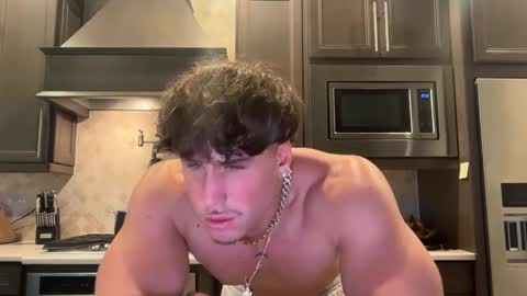 hungkingg22 online show from October 12, 2025, 4:28 pm