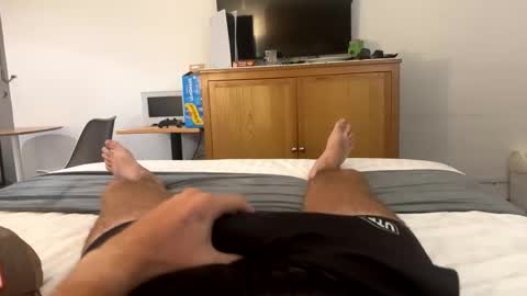 hunglefthard online show from April 14, 2026, 10:21 am