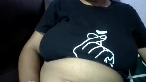 hungrypussy246688 online show from May 31, 2026, 8:43 am