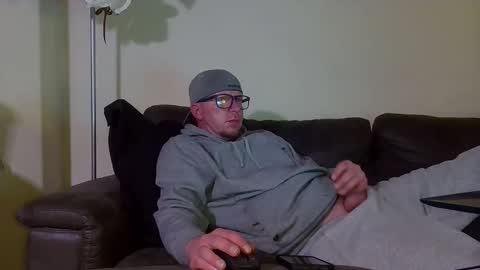 HuingsingleDad79 online show from April 1, 2026, 9:43 am