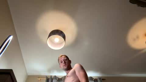HungTeaseX online show from July 24, 2026, 5:33 pm