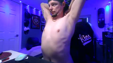 hungtxcock92 online show from September 17, 2025, 1:35 pm