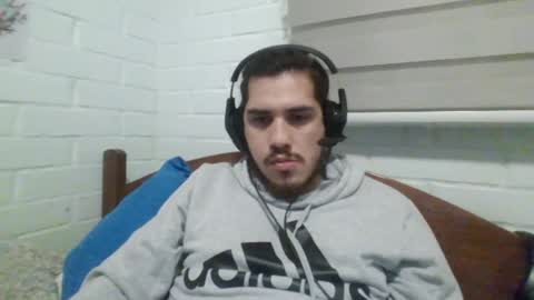 Snapshot of hungweeb chatting on December 7, 2024, 2:31 am Rod online show from December 7, 2024, 2:31 am