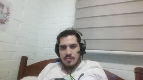 Snapshot of hungweeb chatting on December 7, 2024, 5:37 am Rod online show from December 7, 2024, 5:37 am